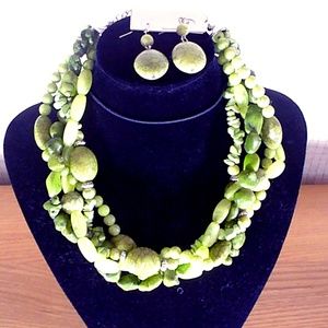 New Green Beaded Necklace Set